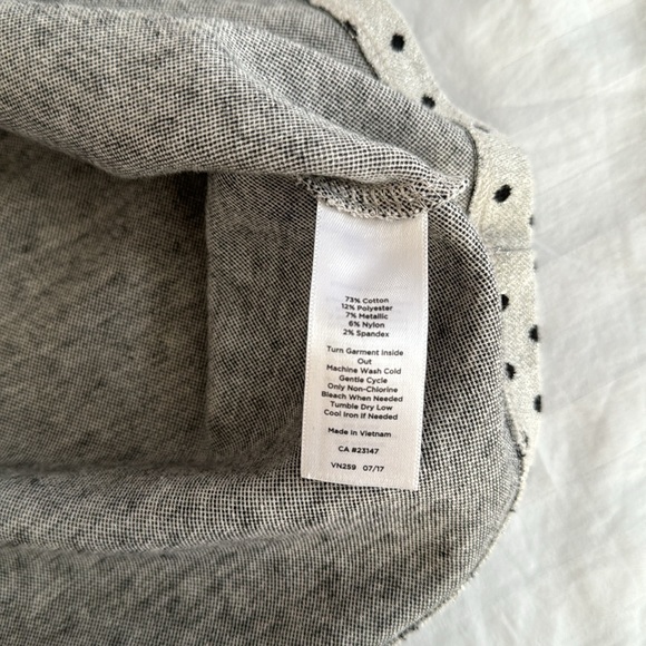 🩶 Talbots Woman top with silver metallic background & black polka dots. Size 2X. - Picture 10 of 10